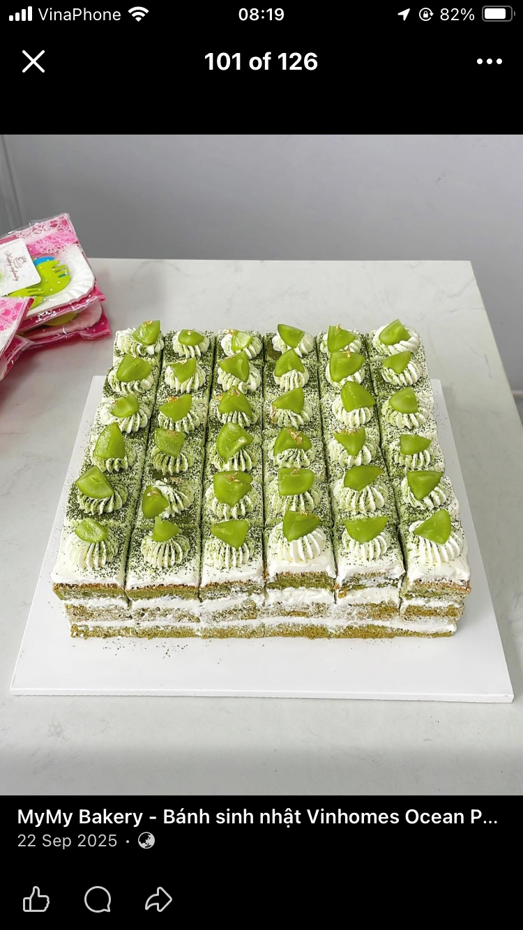 Bánh cốt trà xanh cắt miếng
