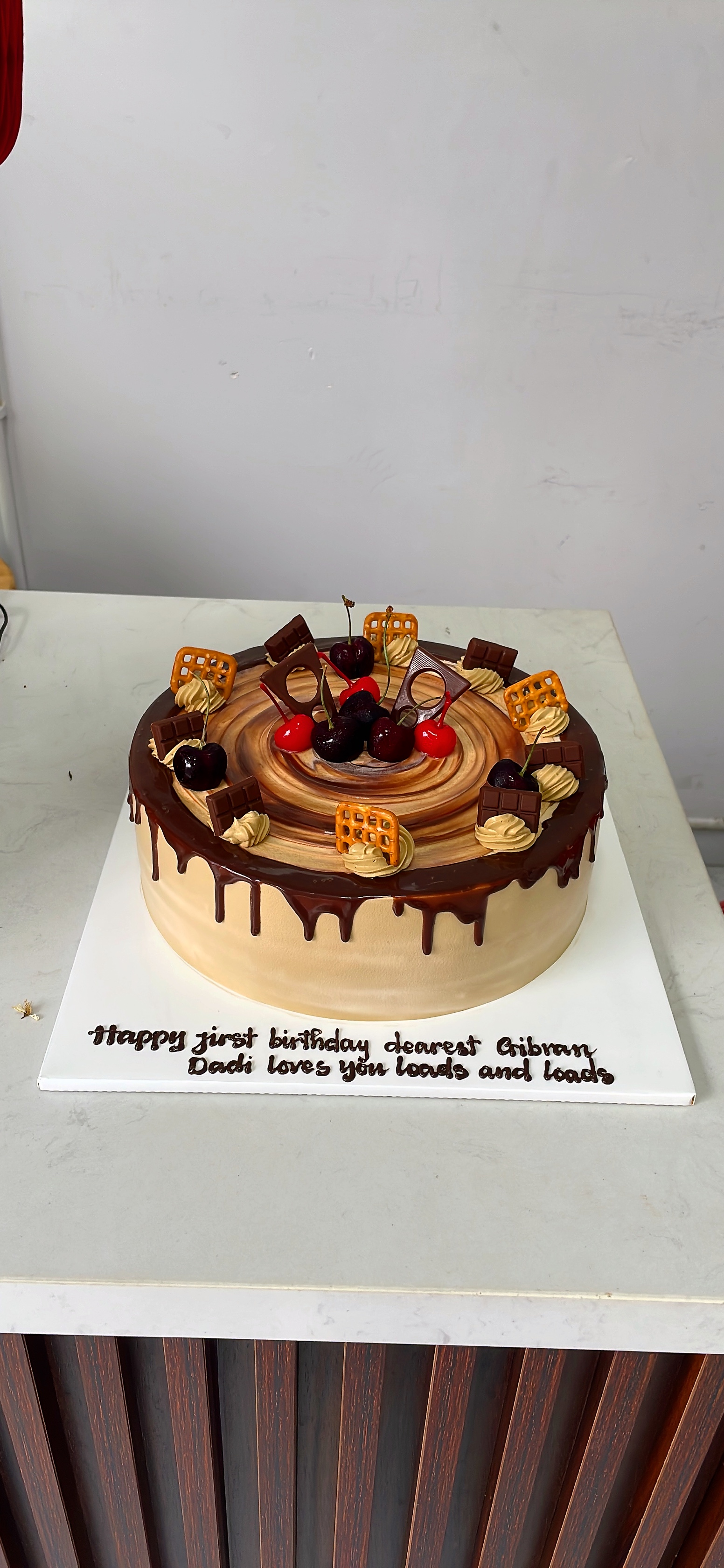 Bánh sinh nhật phủ ganache socola
