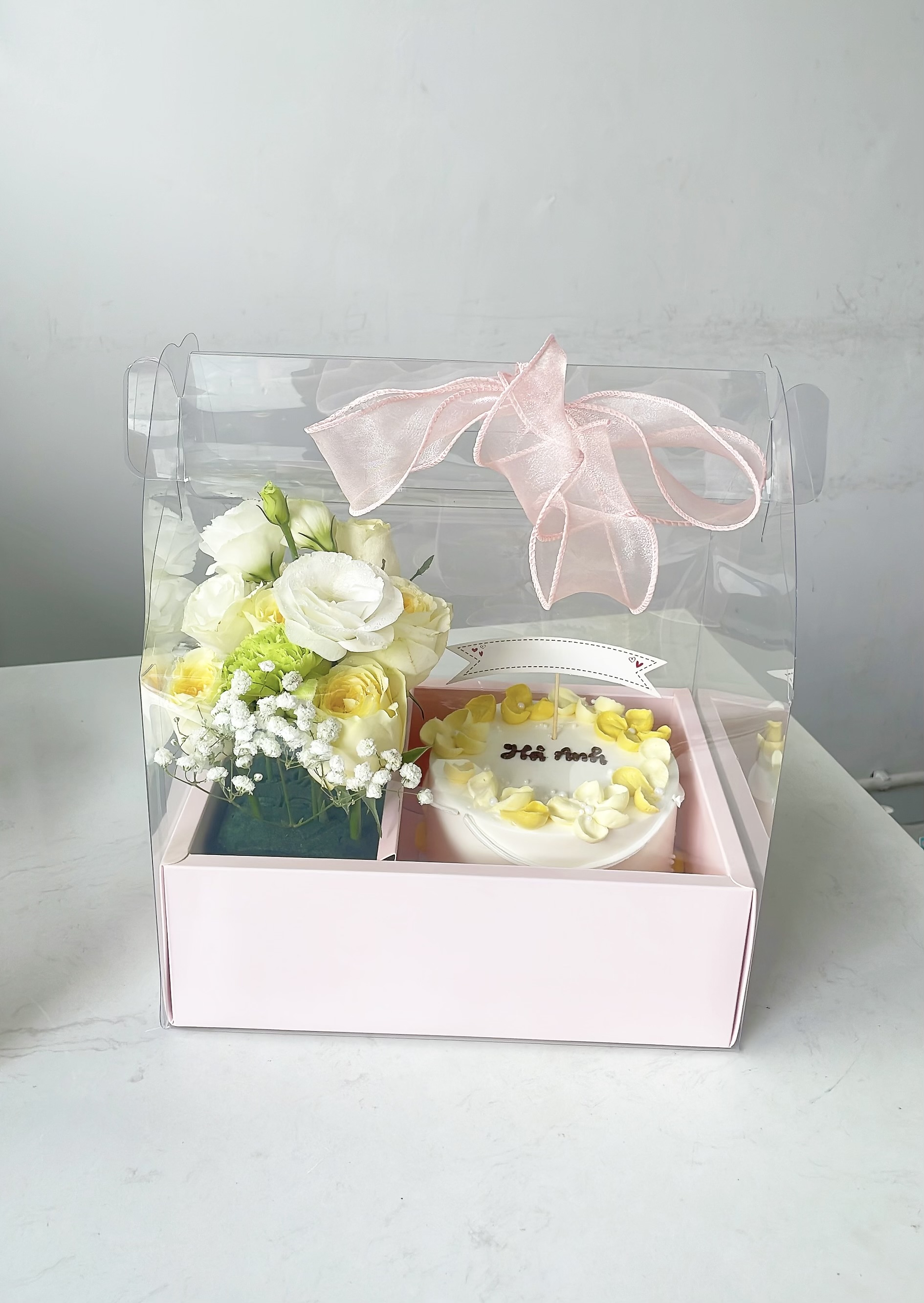Bánh Bento Hoa Kèm Hộp Quà