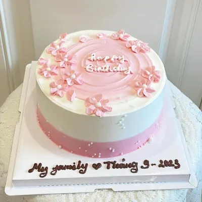 Bánh sinh nhật hoa pastel hồng