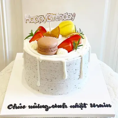 Bánh sinh nhật kem tươi trang trí macaron trái cây