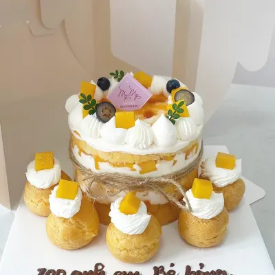 Bánh kem xoài tươi kèm su kem
