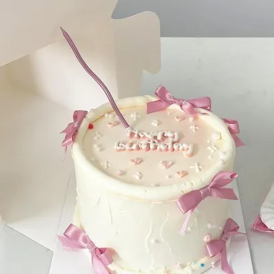 Bánh sinh nhật nơ hồng pastel