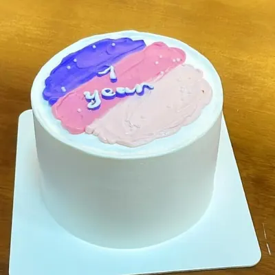 Bánh kem kỷ niệm 1 năm