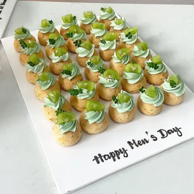 Bánh su kem matcha Men's Day