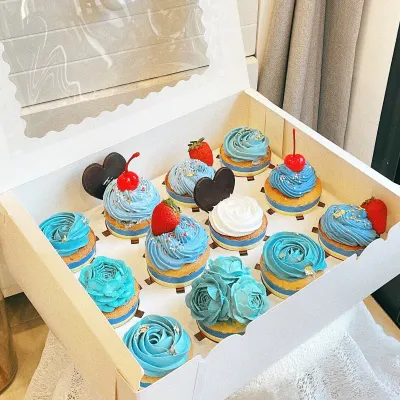 Cupcake kem xanh dương