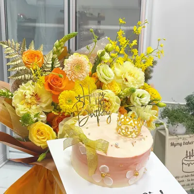 Bánh sinh nhật hoa tươi vàng cam