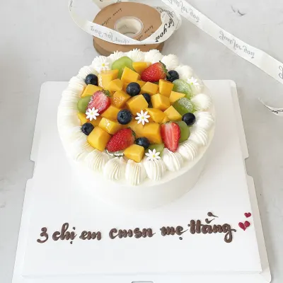 Bánh kem trái cây tươi