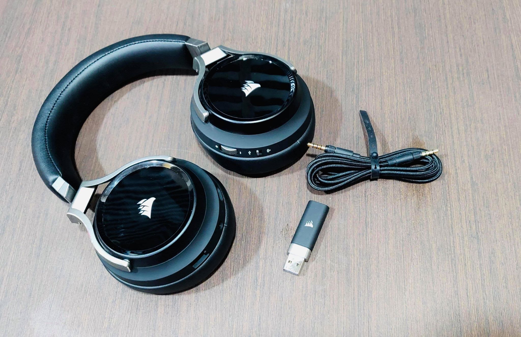 Corsair Virtuoso RGB Wireless Gaming Headset Review! 2 Corsair Virtuoso RGB Wireless Gaming Headset Review! 2
