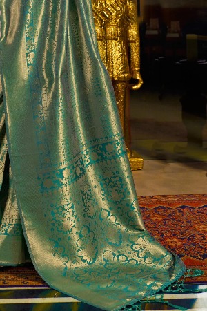 Kanjivaram Woven Silk Saree - View 3