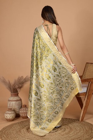 Marrs Green Woven Kanjivaram Saree - View 5