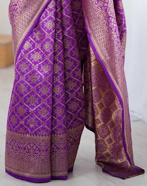 Purple Silk Woven Banarasi Saree - View 6