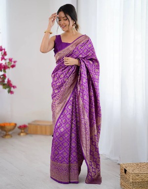 Purple Silk Woven Banarasi Saree - View 3