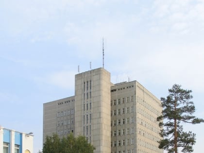 Было - стало. У городской поликлиники