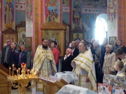 Еще в одном храме Челябинской митрополии начали проводить богослужения с комментариями для слепых