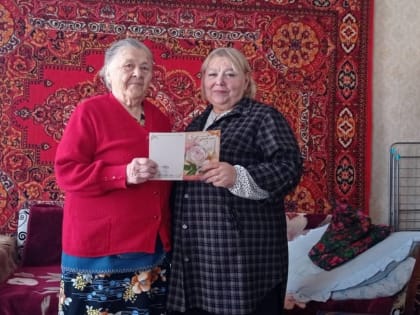 Серебряные волонтеры Нагайбакского района поздравили труженицу тыла