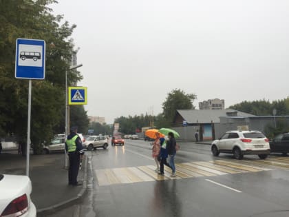 В целях безопасности дорожного движения и недопущения дорожно-транспортных происшествий с участием несовершеннолетних сотрудники ГИБДД города Челябинска проводят профилактические м