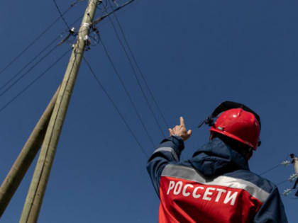 Специалисты «Челябэнерго» подключили к электросетям новый ФАП в Красноармейском районе