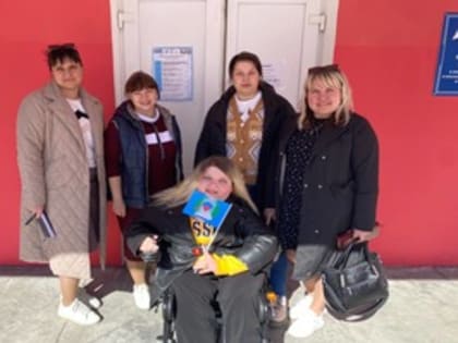 Молодежная палата при Собрании депутатов провела встречу с организатором сообщества в сети ВКонтакте «Коляска — мой трон»