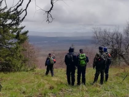 Спасатели Челябинской области помогли доставить до скорой туристку с сильной болью в животе