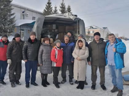 Чесменцы передали партию помощи землякам, находящимся в зоне СВО