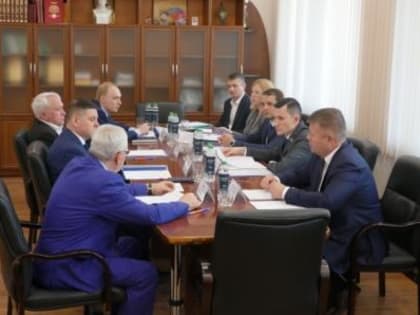 Количество претендентов на должность главы округа сократилось до трех