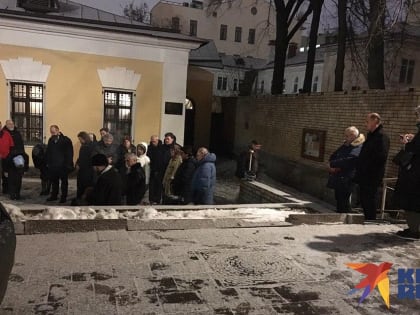 "Он ушел благородно, не зная немощи старости, у подножья храма": прихожане рассказали о смерти Всеволода Чаплина