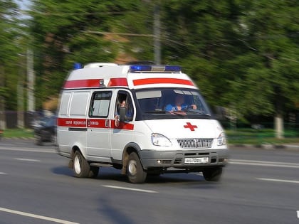 В Челябинской области «скорая» наехала на ребенка