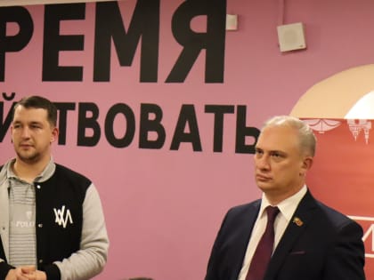 Выпуск молодых политических лидеров приступает к решению задач
