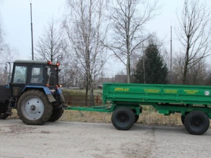 На Южном Урале погиб трехлетний ребенок, выпавший из тракторного прицепа