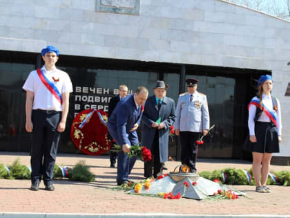 Партийцы Еманжелинска наградили муниципальных победителей “Диктанта Победы”