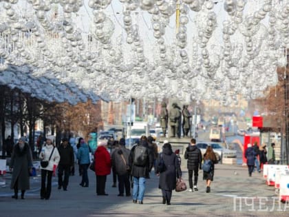 У челябинцев спросили, оставлять ли на лето световой потолок на Кировке