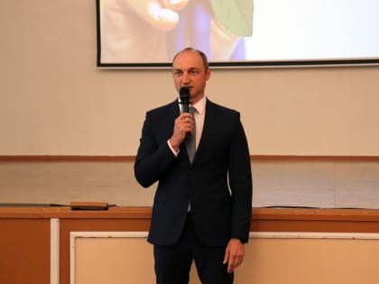 Медицинских работников Тракторозаводского района поздравили с профессиональным праздником