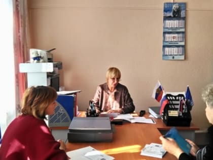 Светлана Федосова ежемесячно проводит приемы граждан в Усть-Катаве