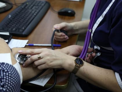 В Челябинске робот помогает гипертоникам контролировать давление