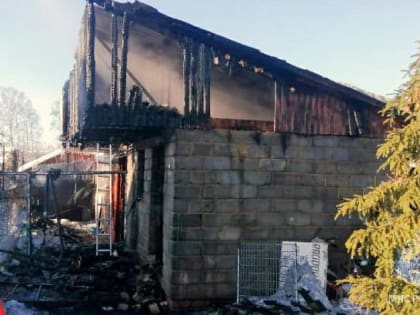 При пожаре в Чебаркульском районе погибла женщина