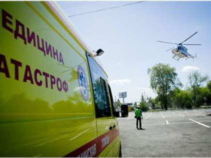 Пострадавшего в аварии на трассе М5 доставят на вертолете в Челябинск