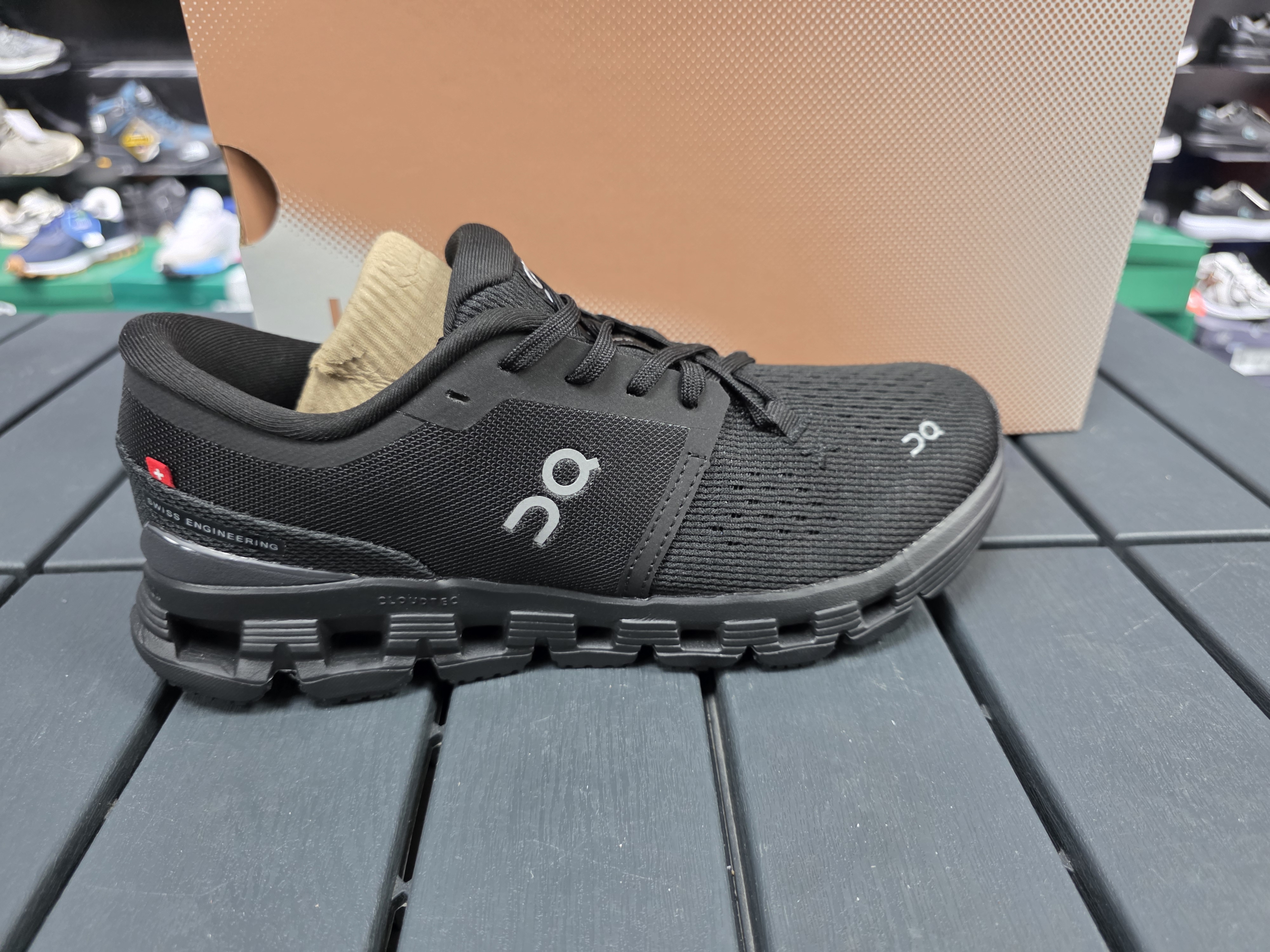 On spor ayakkabı dar kalip yazlik