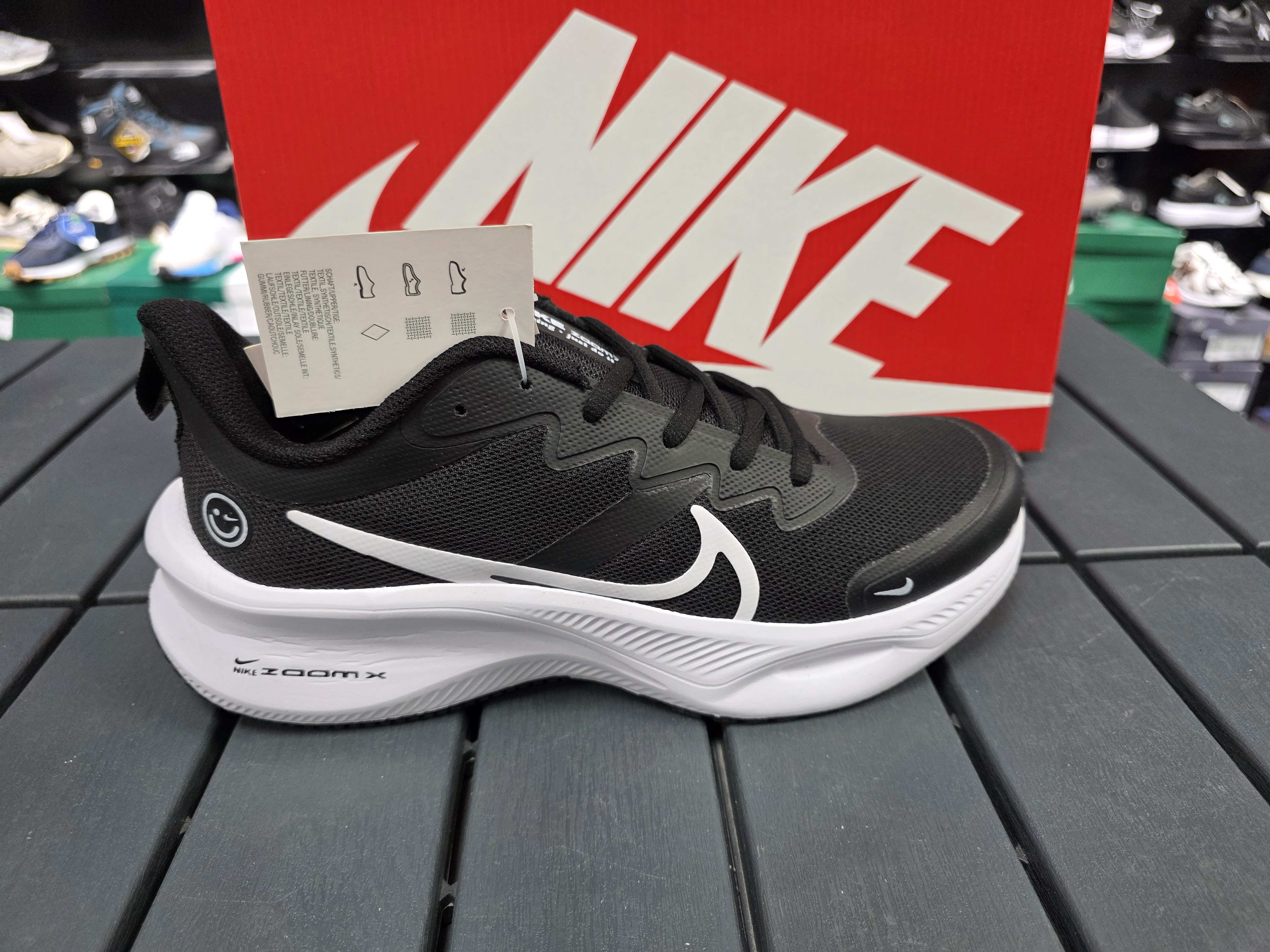 Nike zoom.x  emoji dar kalip spor ayakkabı