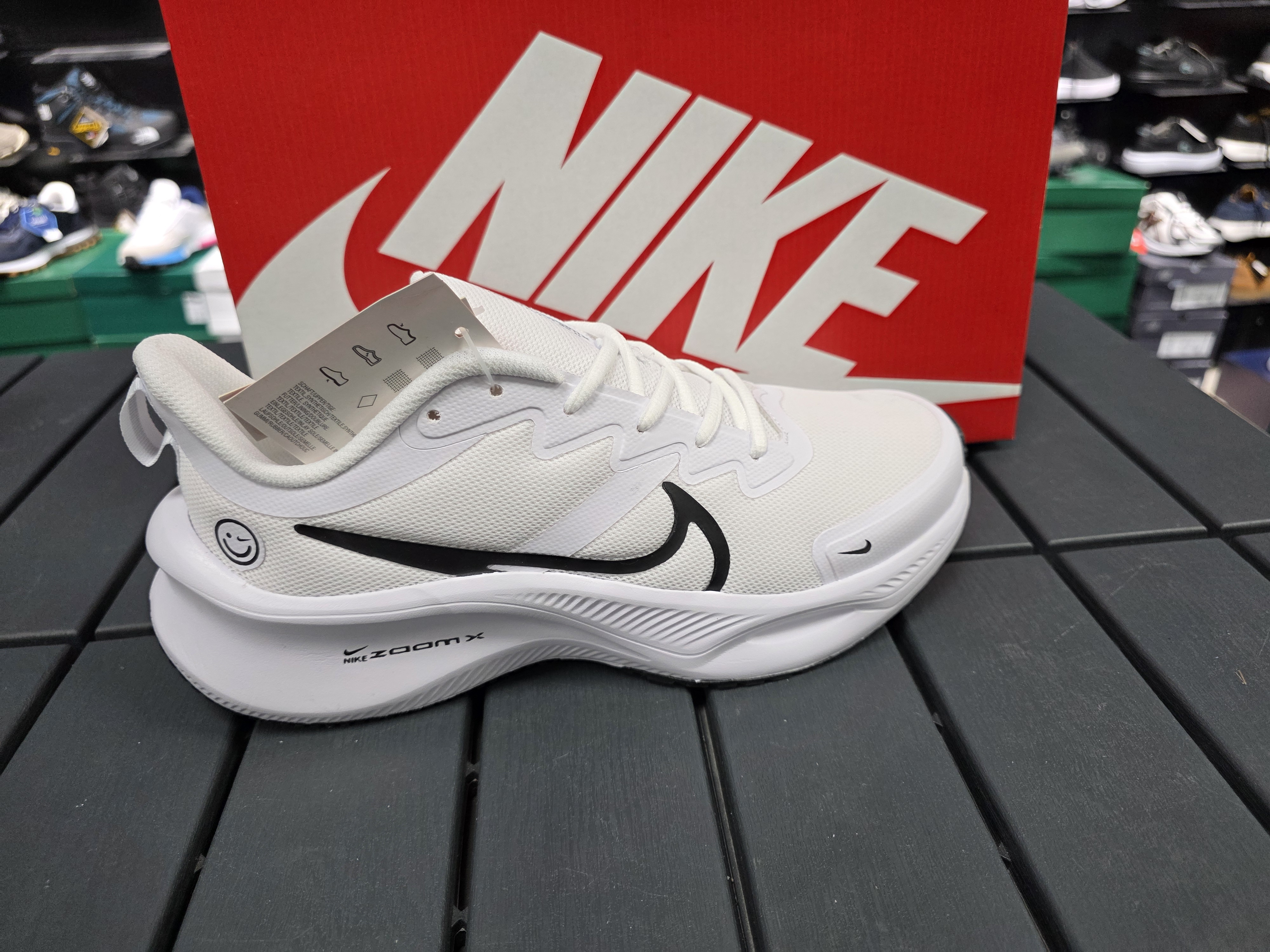 Nike zoom.x  emoji dar kalip spor ayakkabı