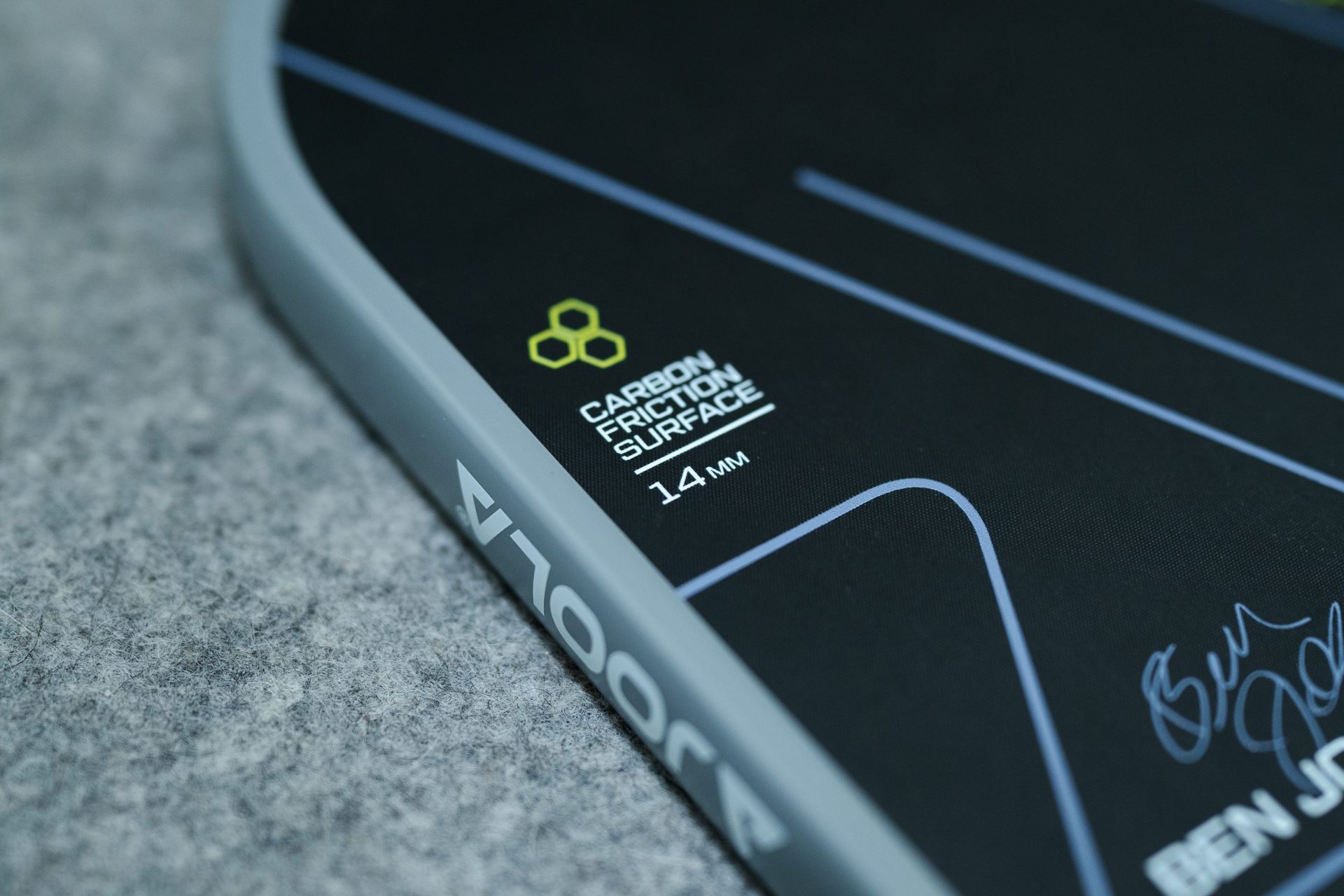 Joola Perseus 14mm Paddle Review: Touchy with a Focus on Aerodynamics