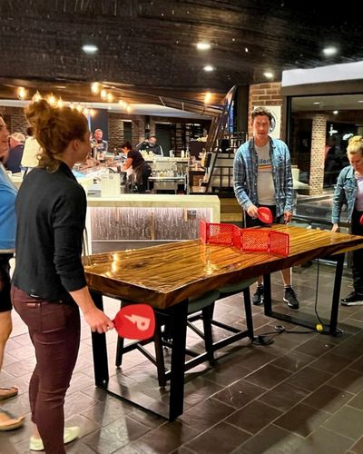 🍻 Bars & Restaurants