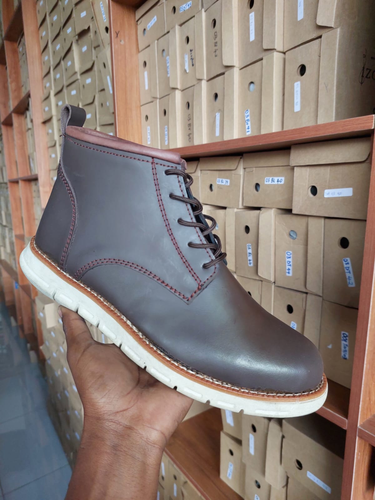 Kioo Ngozi Dark tan - Urban Chukka