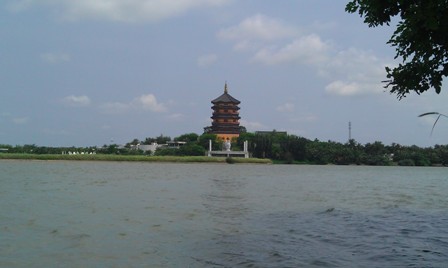 Buddhist temple just outside Boao town