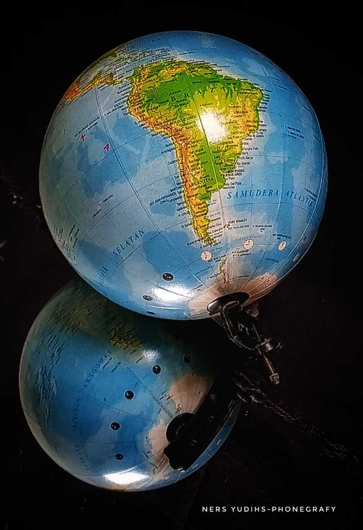 Globe