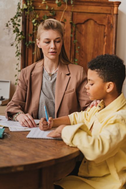 Home tutor required for a quick job