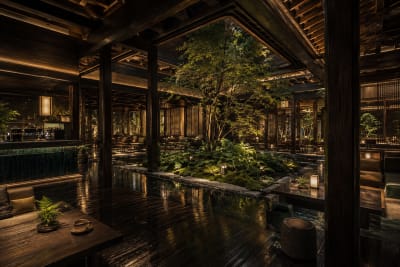 Jade Courtyard — 옥빛 중정
