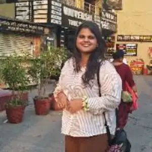 Mona Singh - Economics & Commerce Home Tutor