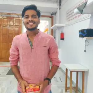 Ayush Rai - Geography & Polity Home Tutor