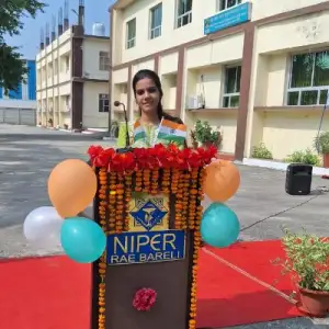 ANSHIKA AWASTHI - Science & Physics Home Tutor